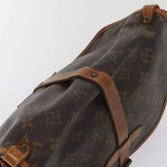 LOUIS VUITTON Monogram Saumur 30 Shoulder Bag - Picture 6 of 16